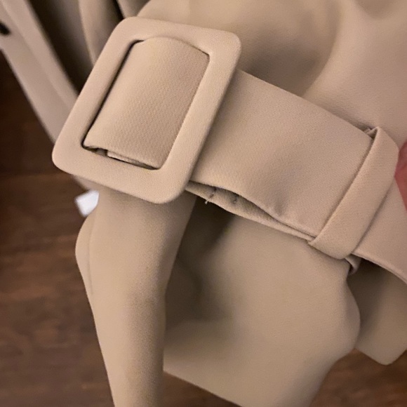 Ann Taylor Khaki Taupe Trench Coat Size 14 EUC - Picture 3 of 4